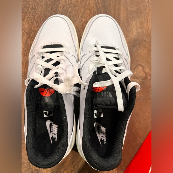 New Nike Full Force Low Men’s Size 11 Sneakers Black And White - Picture 5 of 8